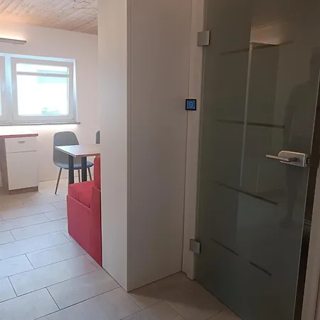 Garsonjera Eliana * Ljubljana