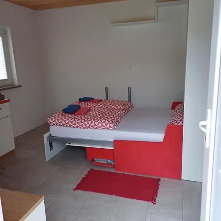 Apartment Garsonjera Eliana