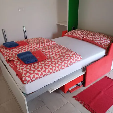 Garsonjera Eliana Apartment *