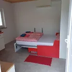 Apartment Garsonjera Eliana